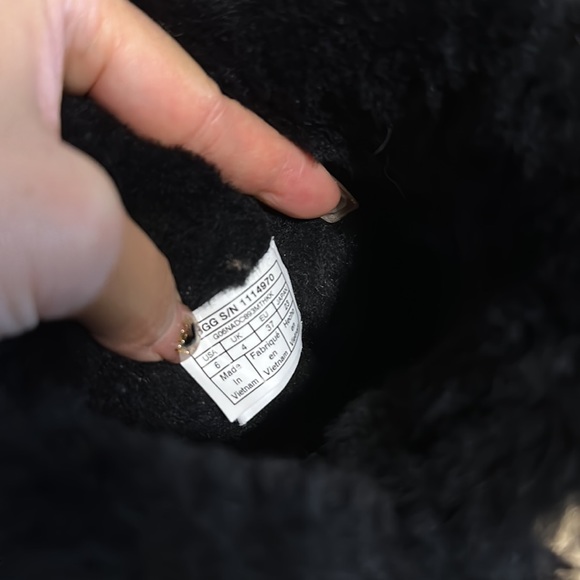 Ugg middle boots with Bailey button UGG charm - Picture 4 of 6